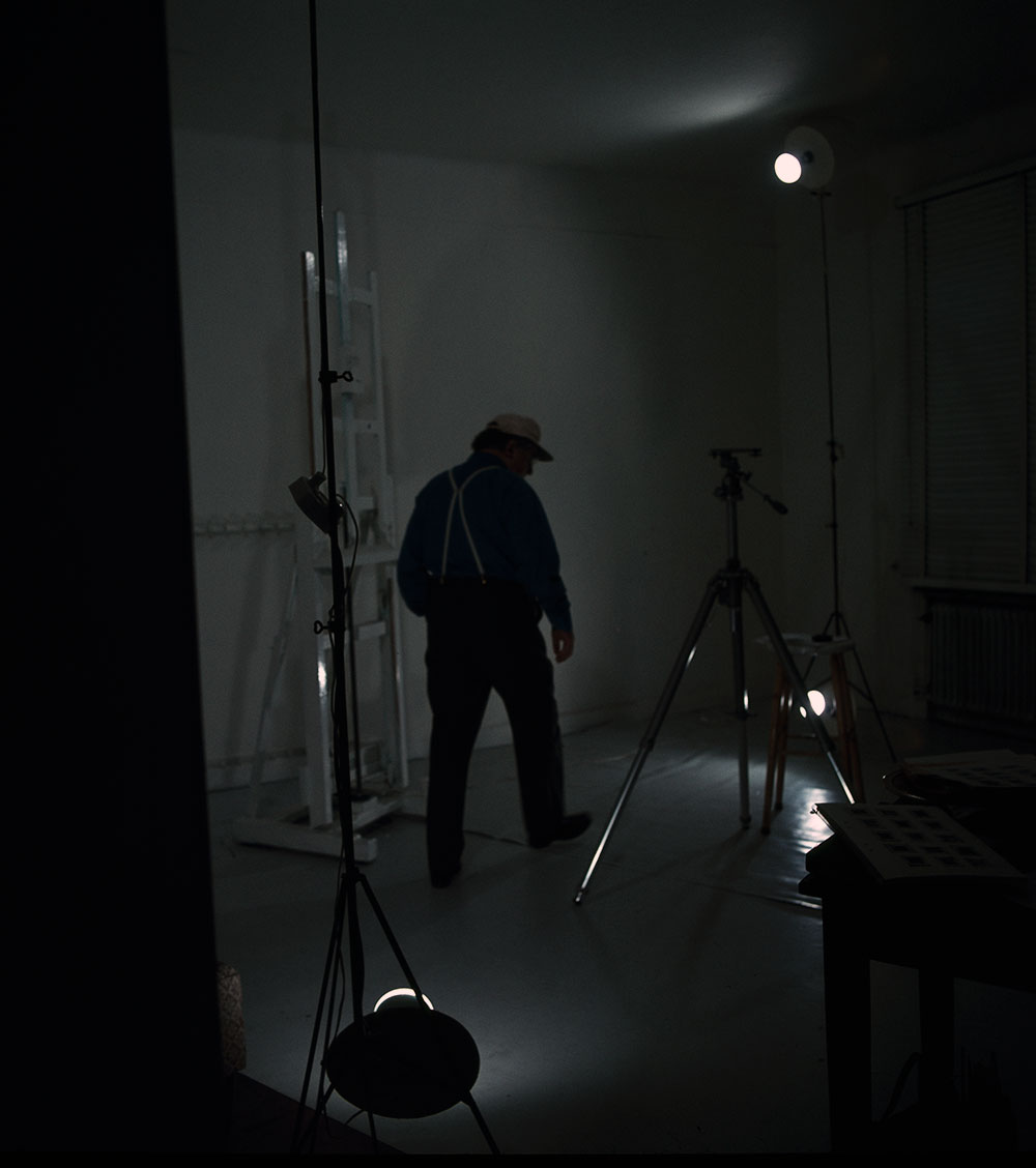 Olle Bærtling under installationsarbete